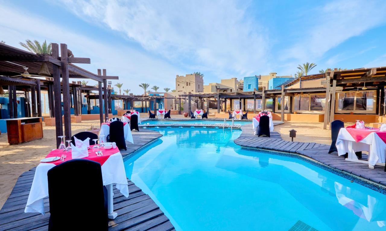 Pickalbatros Sands Port Ghalib Hotel Exterior photo