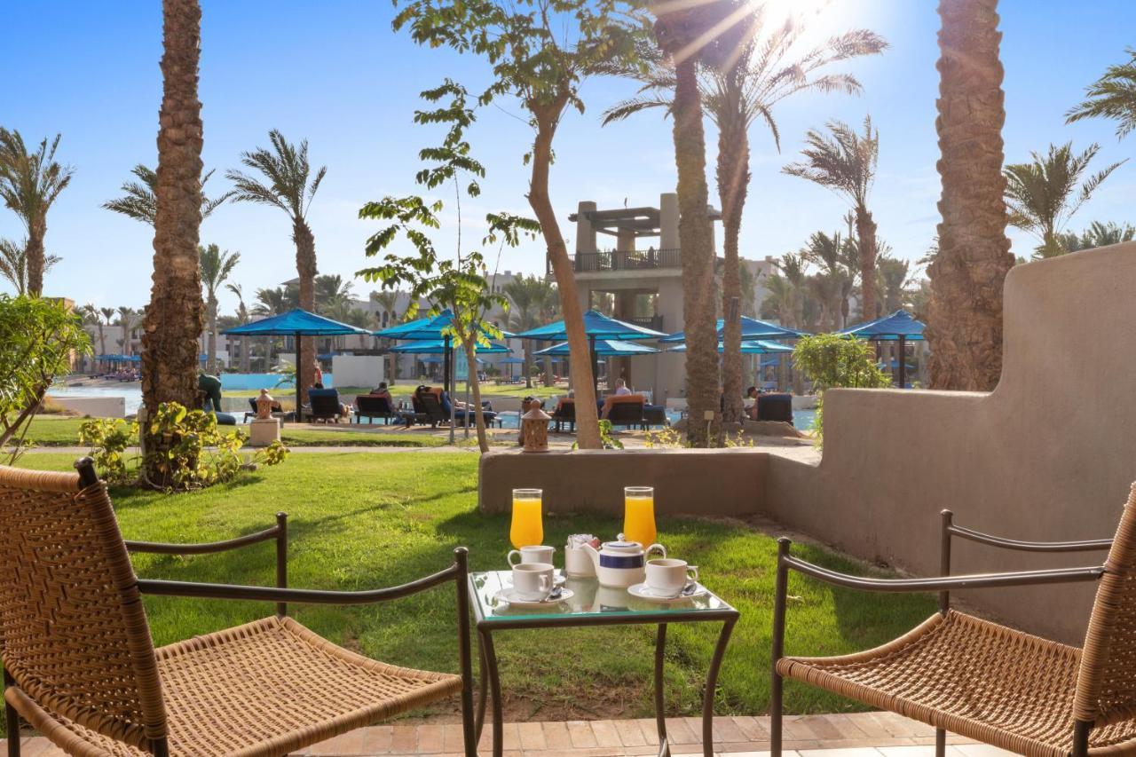 Pickalbatros Sands Port Ghalib Exterior photo The swimming pool at the Hilton Sharm El Sheikh