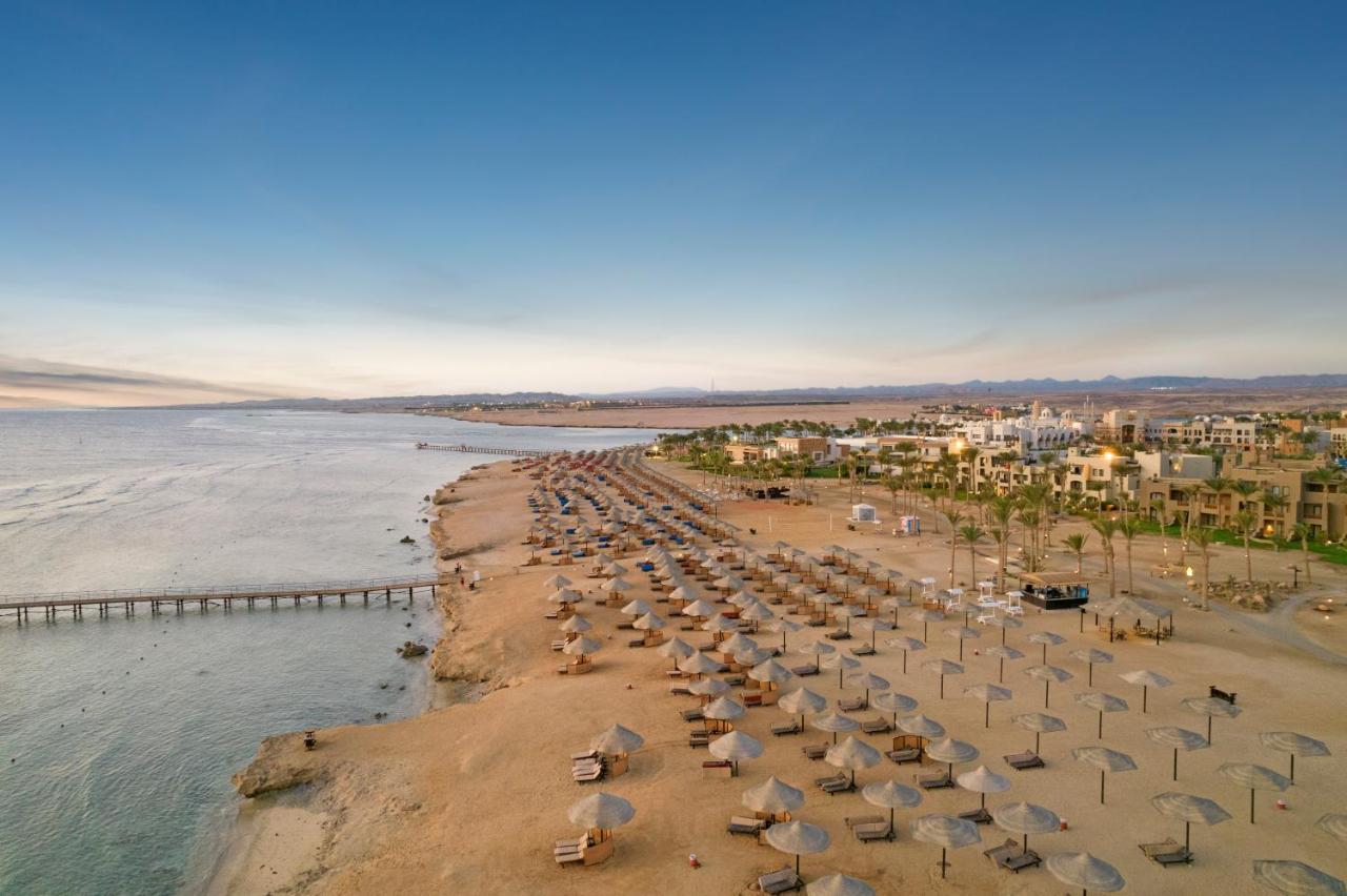 Pickalbatros Sands Port Ghalib Hotel Exterior photo