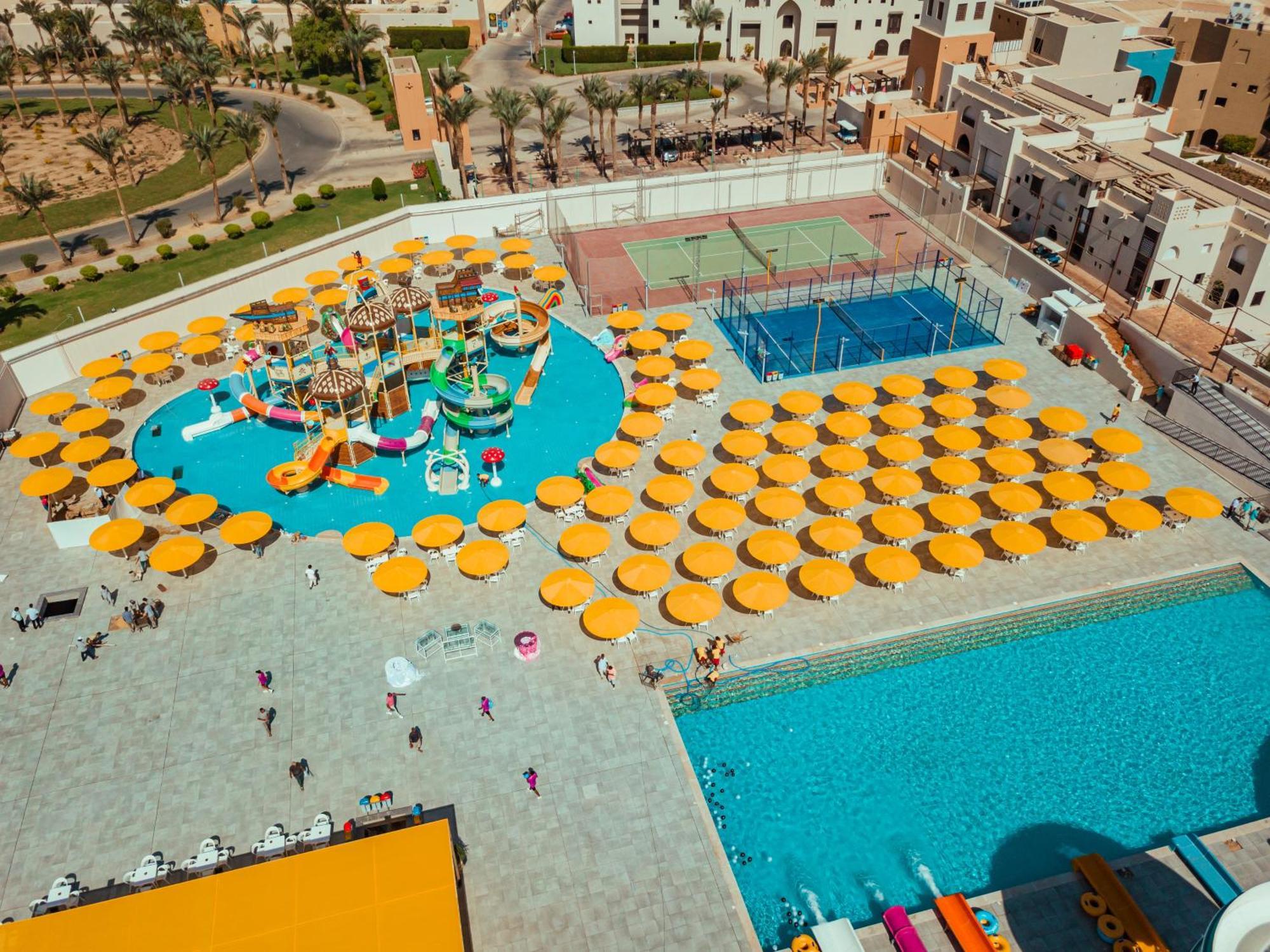 Pickalbatros Sands Port Ghalib Hotel Exterior photo