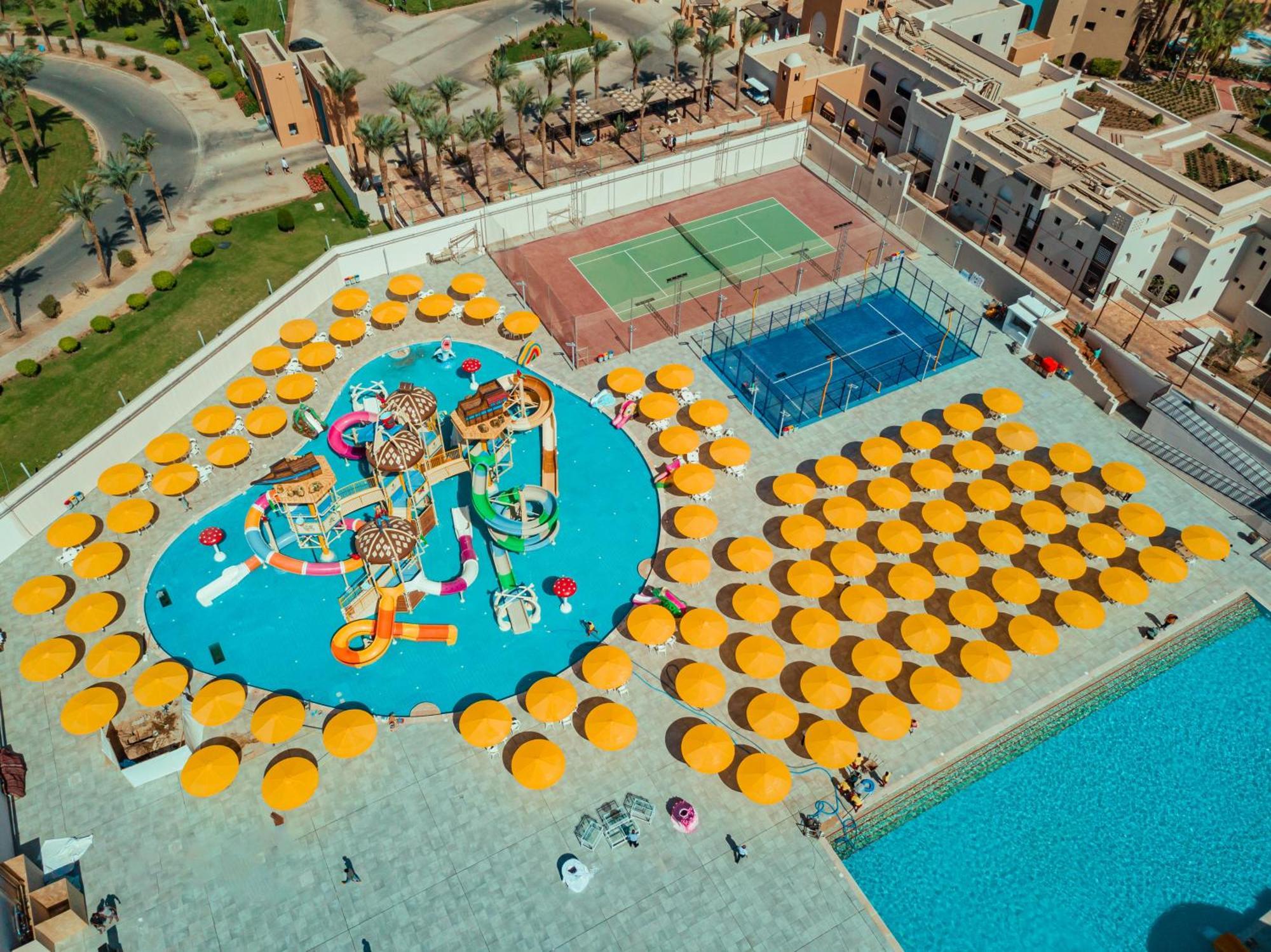 Pickalbatros Sands Port Ghalib Exterior photo Aerial view of the hotel
